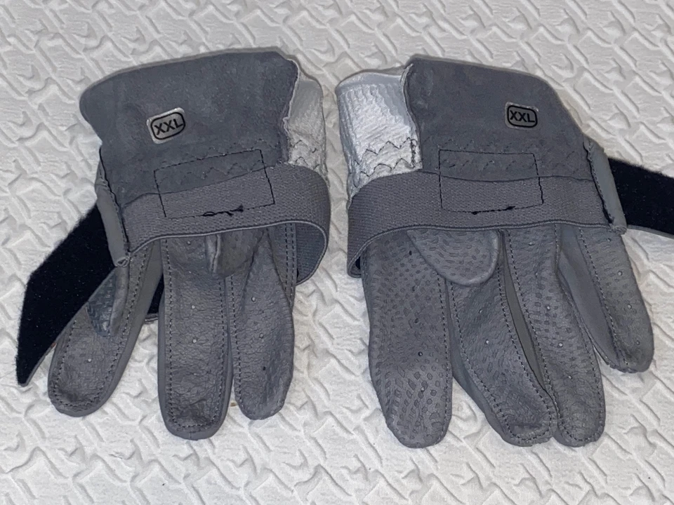 Guantes de bateo de béisbol Under Armour Ua Yard gris rojo negro para hombre talla 2XL Foto 3 de 3