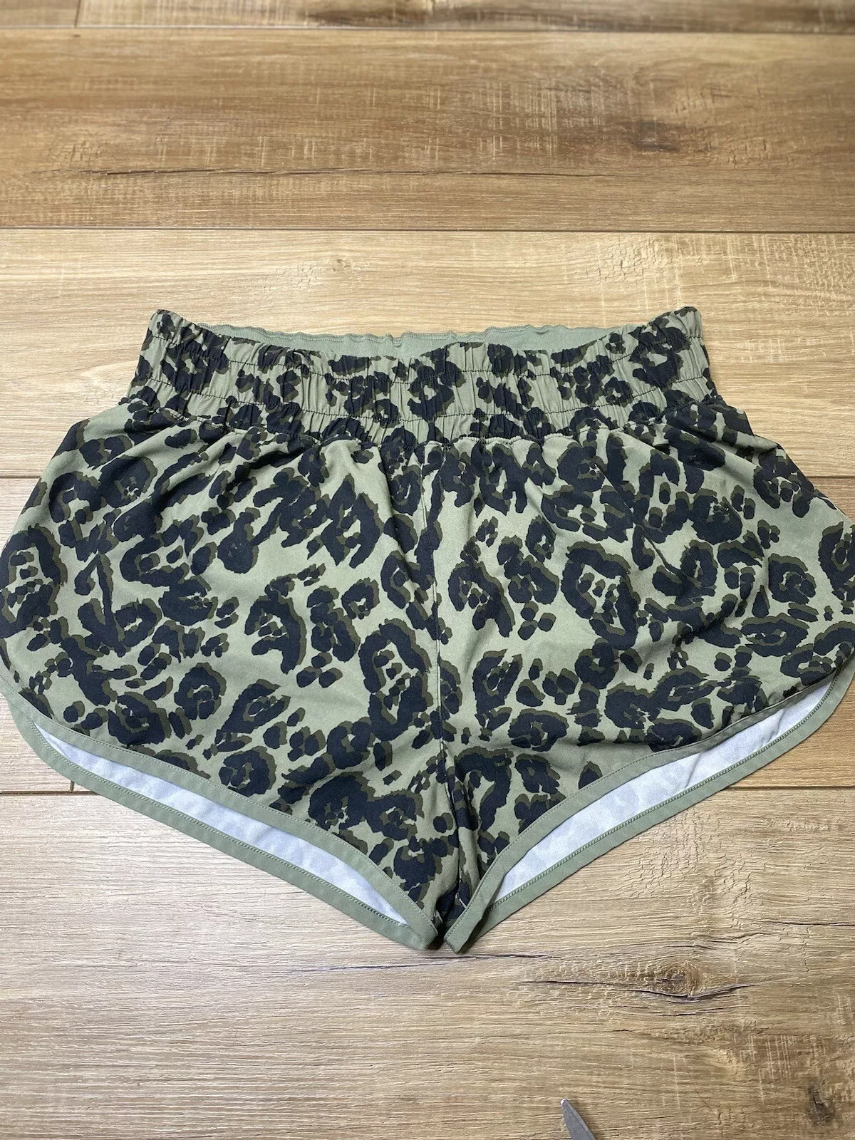 victoria-secret-vs cheetah print athletic running shorts