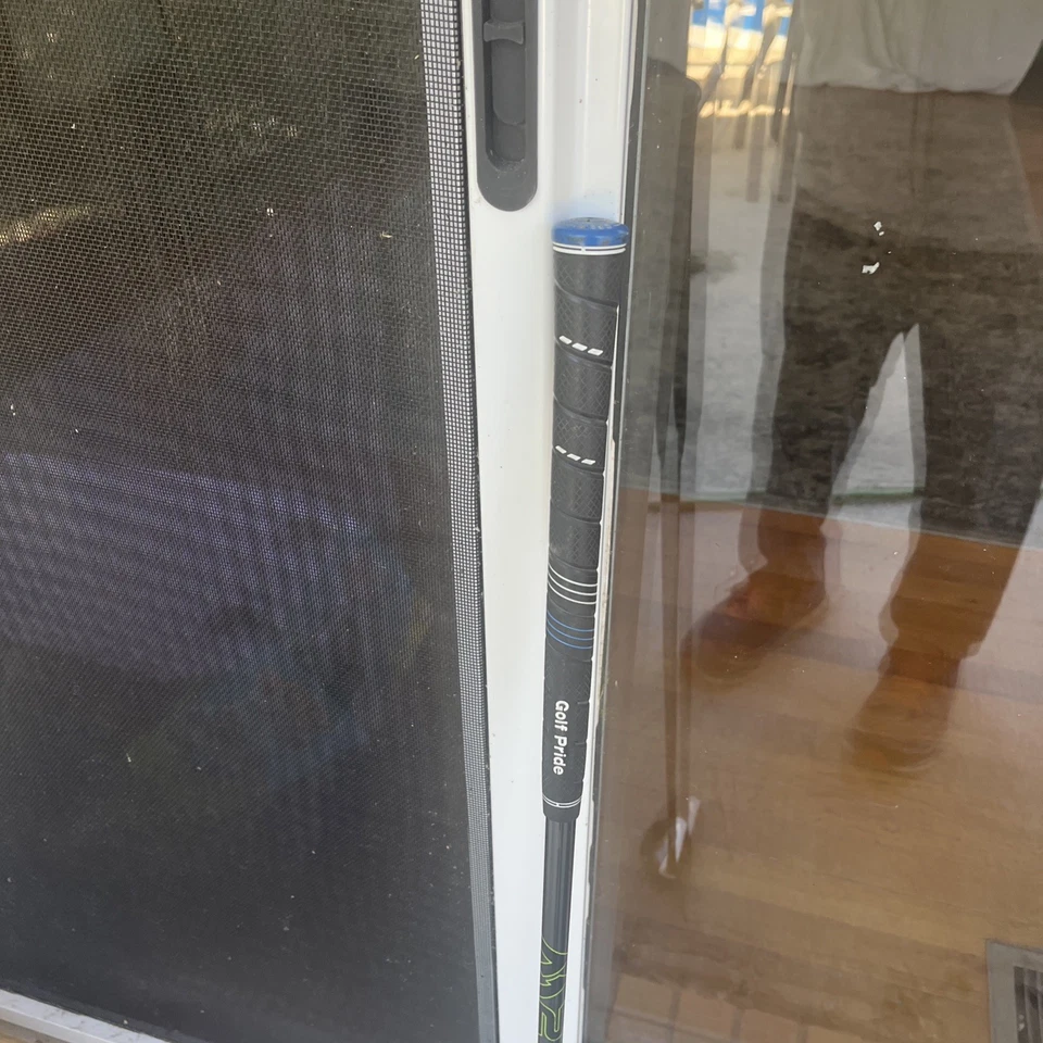 TaylorMade M2 22° Loft Hybrid 4 REAX Graphite Flex A Senior RH 40" - Imagem 2 de 4