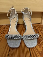 Jewel by Badgley Mischka Silver Glitter Rhinestone Strappy Sandals Size 8
