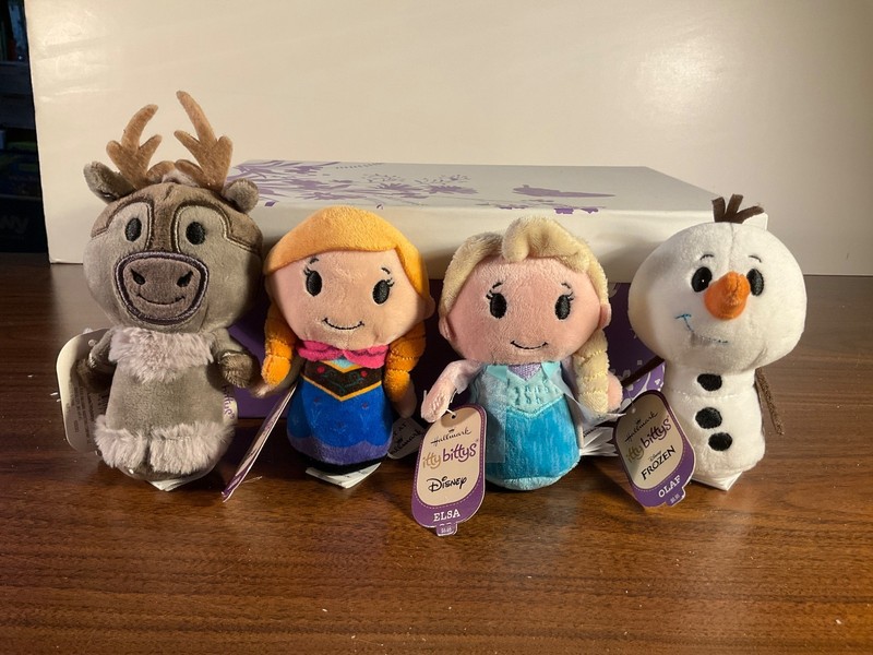 Set of 4 Hallmark Itty Bittys Disney Frozen Olaf Anna Elsa & Sven Plush 4" 