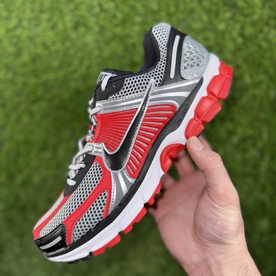 Size 9 - Nike Air Zoom Vomero 5 University Red Metallic Silver Men