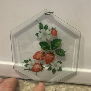 Westmoreland Glass Hanging Suncatcher Strawberry Flora