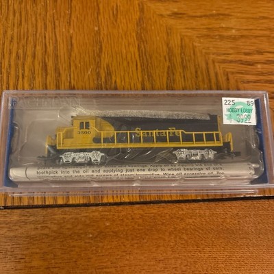 BACHMANN N EMD GP40 DIESEL SANTA FE 3500 LOCOMOTIVE - New In Box