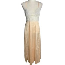 Vintage 80s Chic Pandora Nylon Lingerie Long Nightgown Womens M Peach Lace