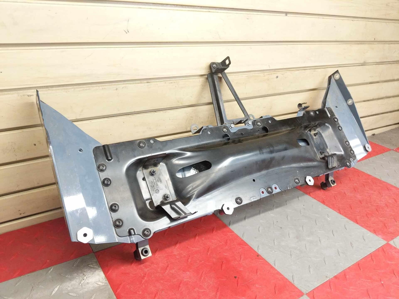 2022 Audi R8 Coupe OEM Rear Fastening Bracket Beam P/ 4S8813219G