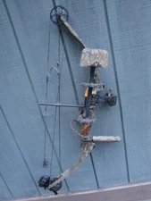 Mathews Bow Solo Cam Machine Riser Bow Quiver Weight Tru Glo Sights RIGHT 70 LB