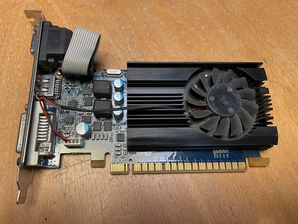 Joblot 3 x 1GB Graphics Cards ASUS GeForce GT 710 1GB DDR5 GT 730 EX GT640 LP - Image 2 of 4