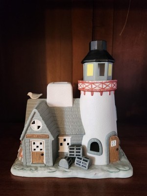 Partylite Stoney Harbor Lighthouse PO383 Tea Light Candle Holder Ceramic Read