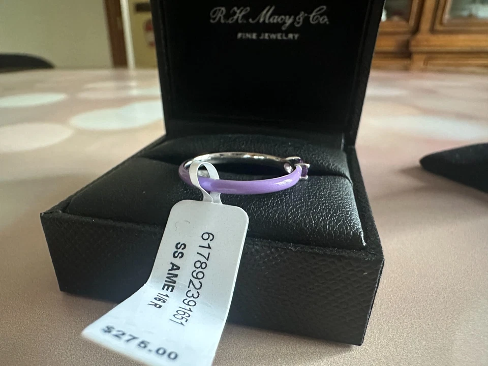 Colección BN EFFY Amatista: 1/6 ct. t.w. y anillo solitario esmalte talla EE. UU. 7 Foto 2 de 4