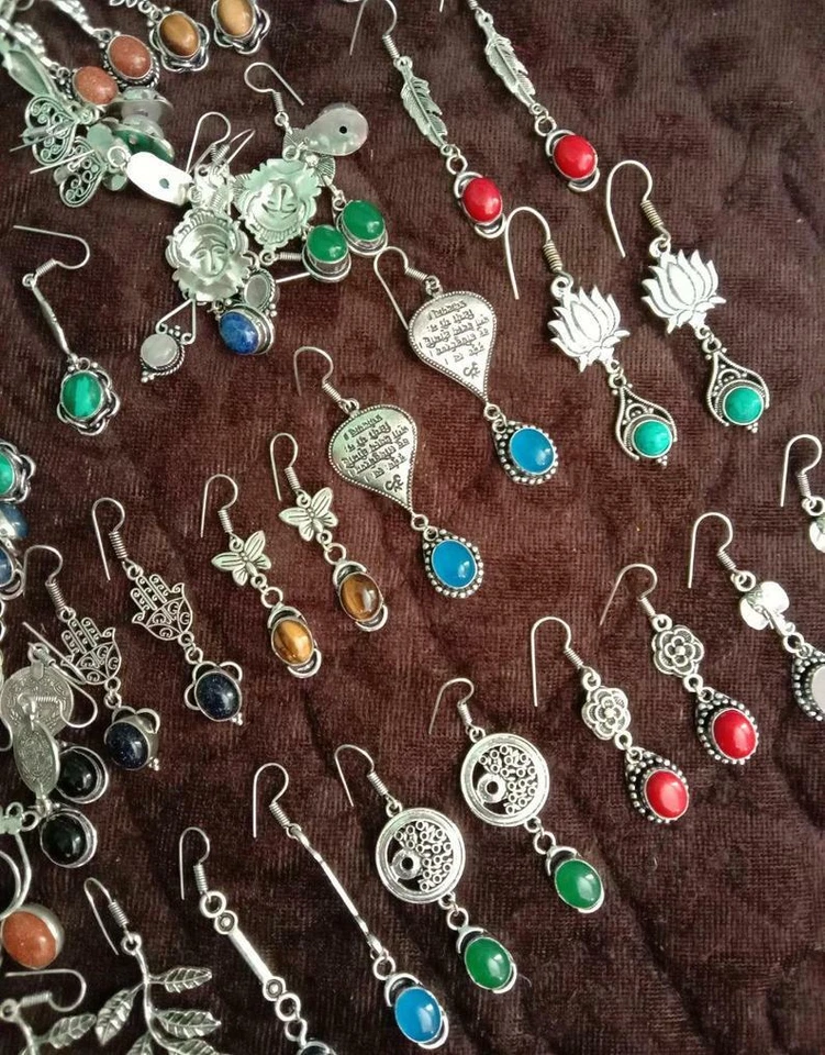 Pendientes CharmEarring Surtidos Piedras Preciosas Hecho a Mano Pendiente Superpuesto de Plata Foto 3 de 4