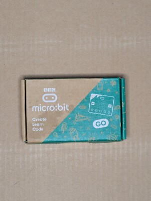 BBC Micro Bit V2.1 Go Kit - Includes micro:bit Board, MicroUSB Cable, and Bat...