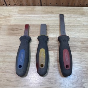 Astro Pneumatic Blade Edged Scraper Set Of Three 3 Soft Grip Handle