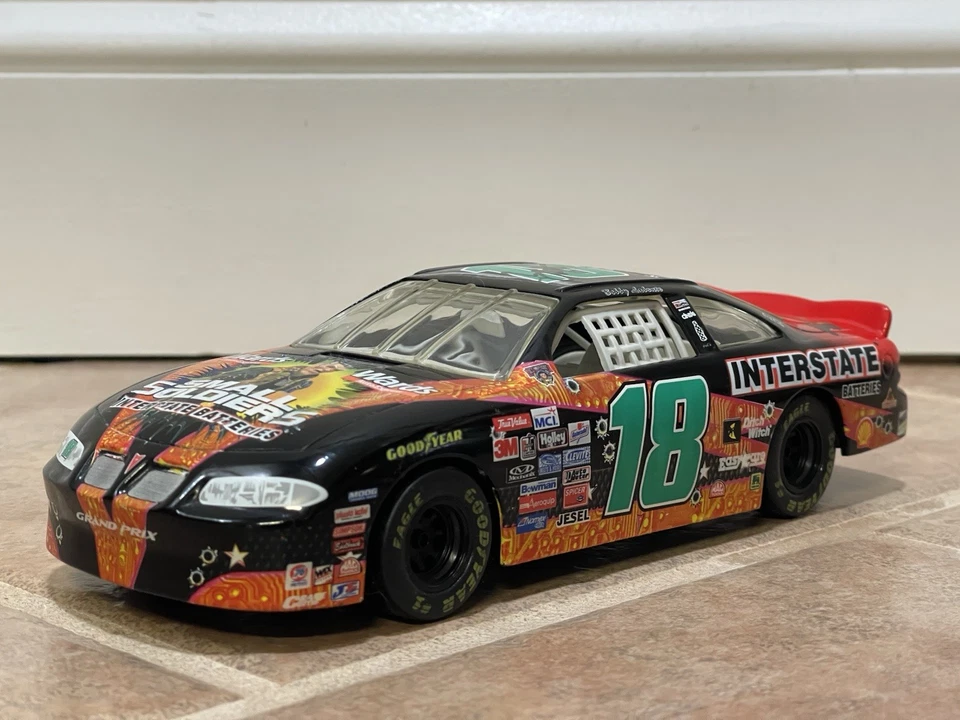 1998 Bobby Labonte Interstate Batteries Small Soldiers JGR SIGNED NASCAR 1/24 - Image 2 of 4
