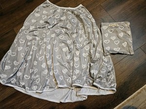 Nursing Cover / Car Seat Cover - Gray with Love and Hearts