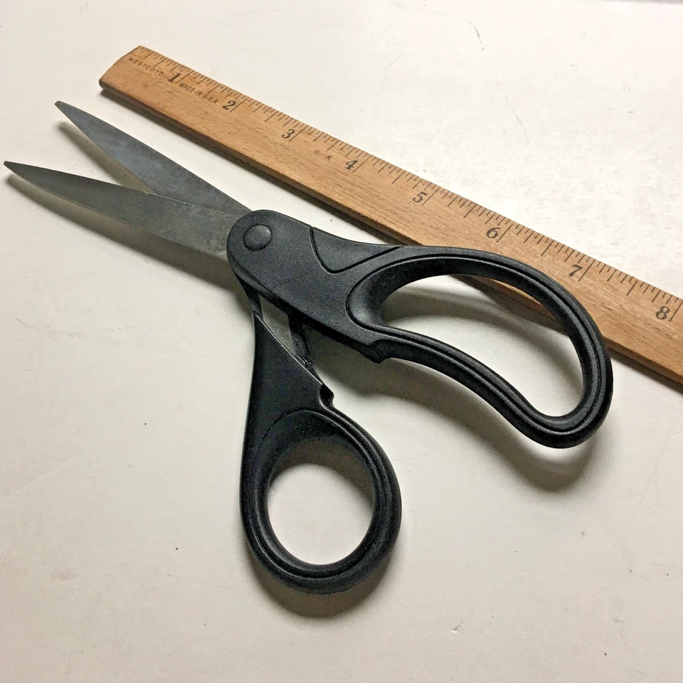 New Premium Fiskars Black Plastic Scissors Shears Blade 3.5"L Overall 8"L - Image 3 of 3