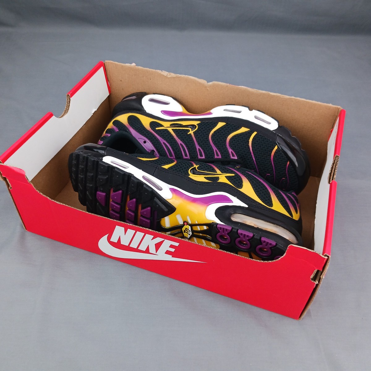 Nike Air Max Plus TN Viotech Mens Black Purple DX2663 001 Sizes 9-11 NO BOX TOP Nike Air Max Plus Black/Gold/Purple DX2663-001 Men main image 4
