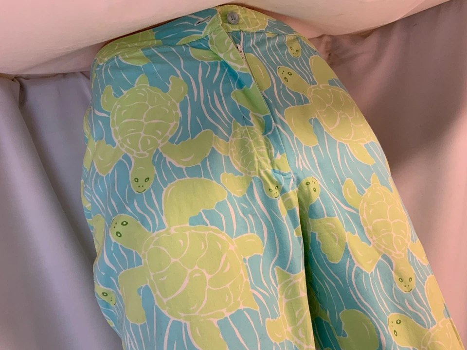 "Pantalones capri Lilly Pulitzer talla 6 verde azul estampado tortuga forrados 24"" YGI L1-551" Foto 3 de 4