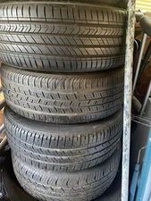 2014 Kia Sorrento Tire 235 60R18 107V Sumitomo HTR ASP03 