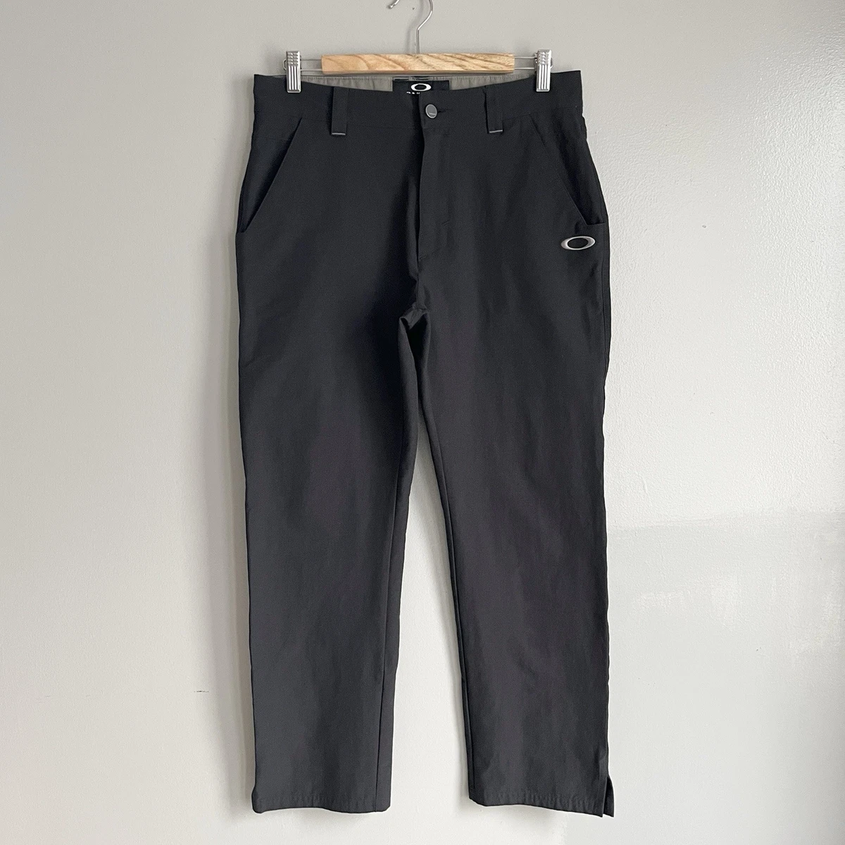 Preços baixos em Calça Preta de Nylon Oakley para Homens | eBay