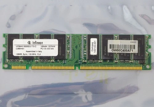 Infineon HYS64V16220GU-7.5-C 128MB PC133 CL3 168-pin DIMM SDRAM