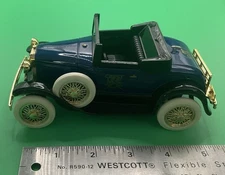 SpecCast Liberty Ford Model A Roadster 1:25 Crestline Motorbooks Intl NEW