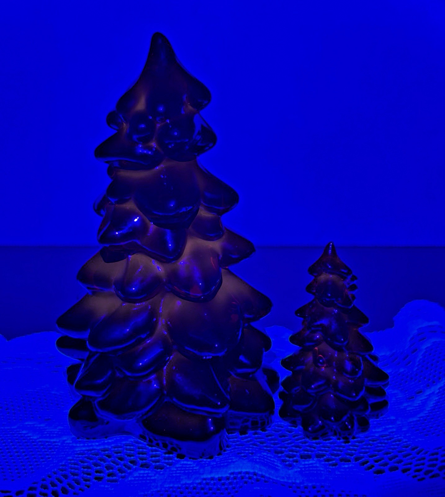 Mosser Glass Red Christmas Tree Set of 2 Holiday Decor Cadmium GLOWS Under UV