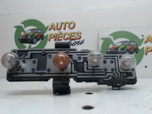 Platine Feu Arrière Droit D'Occasion - Pour Citroën Xsara Picasso Phase 2 1.6 HDI - Kilométrage 329 530 Km
