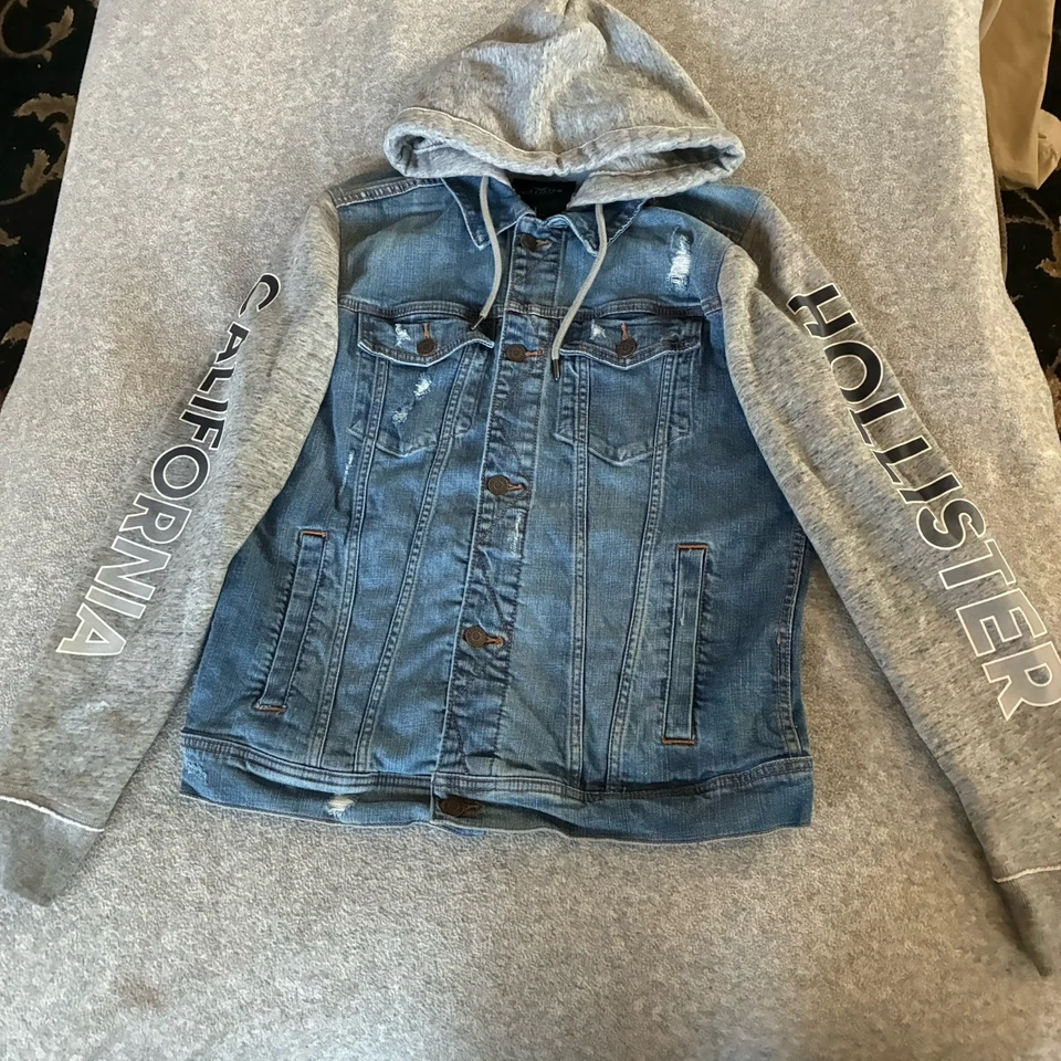 Hollister Epic Flex Large Jean Jacket Distressed Denim Gray Hoodie Sleeve Print - Image 2 of 4