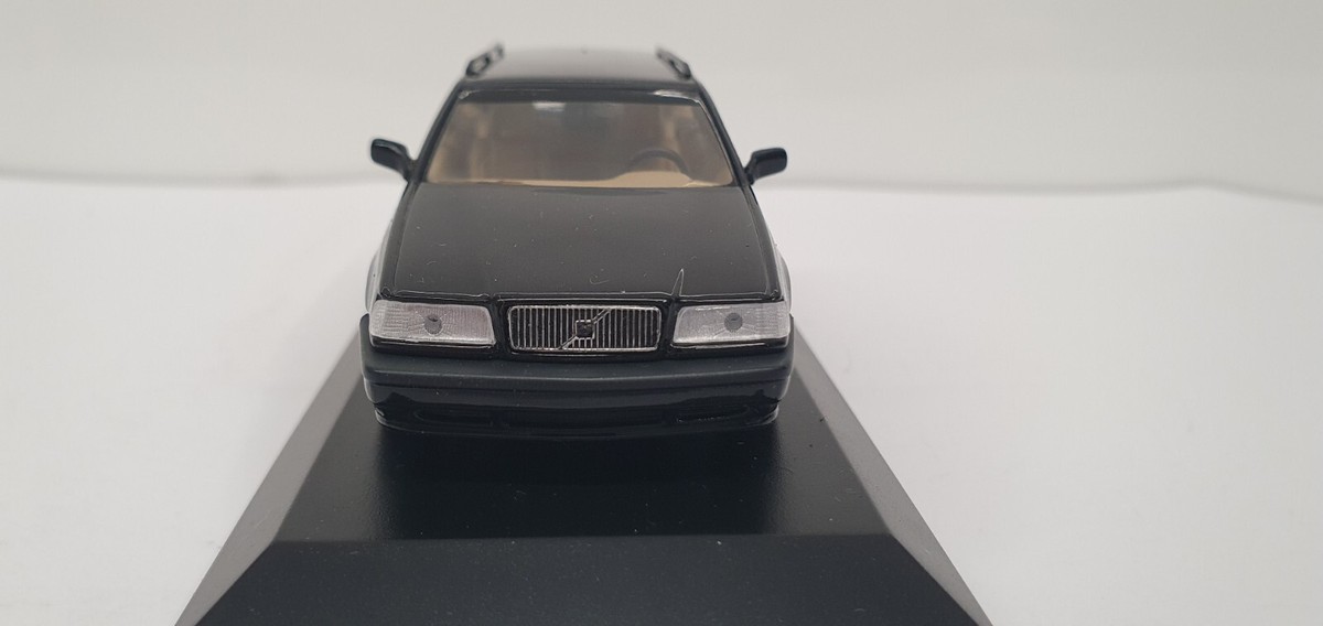 ミニカー Volvo 850Break 1996 1/43 SUPER RARE VOLVO 850 BREAK 1996 MINICHAMPS 430171410 NO
