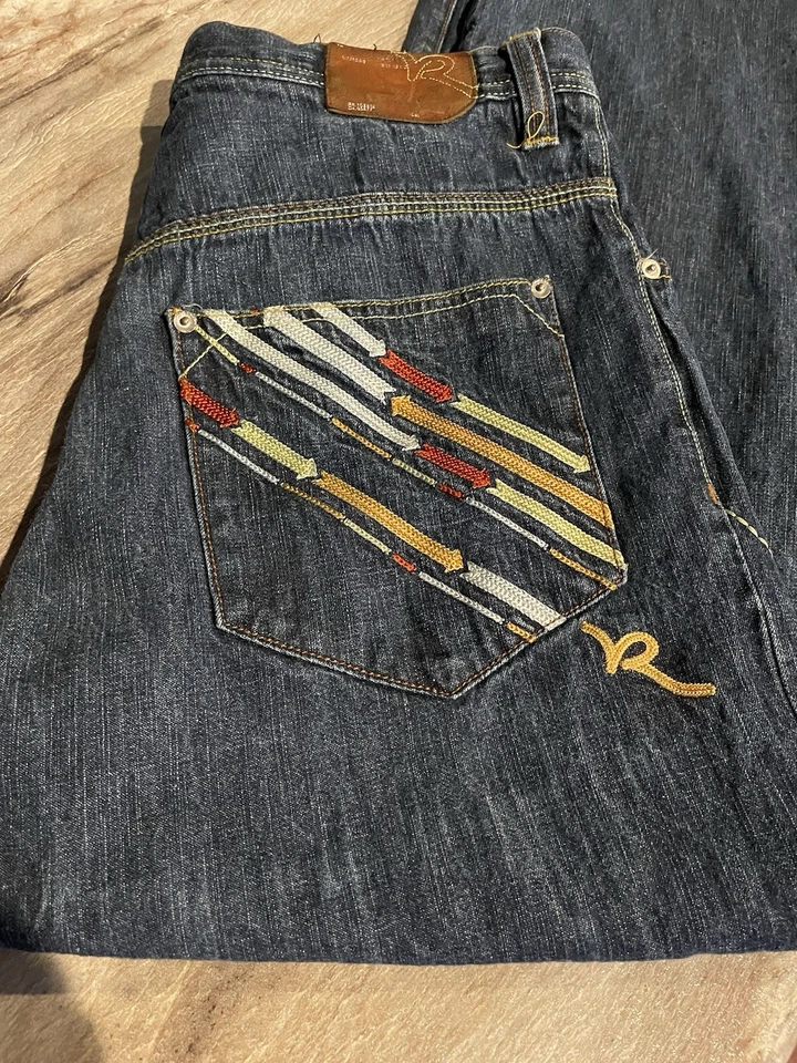 Roca Wear Pants Size 34 Design On Pockets Light Wear - Image 2 of 4