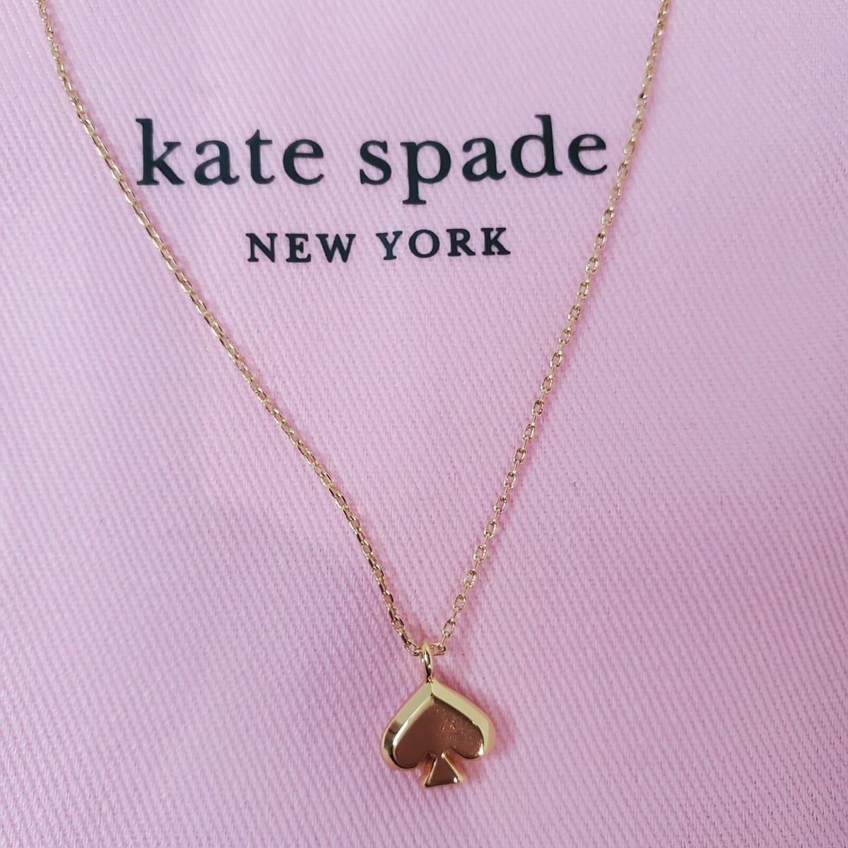 【特価セール】Kate Spade mini pendant ネックレス Kate Spade Enamel Mini Pendant Necklace Bright Rose with