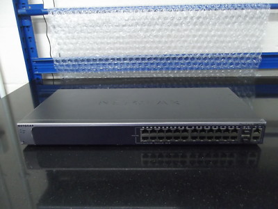 NetGear FSM726E V1H1 ProSafe 24-Port Switch + 2 Combo 1Gig Schnittstellen