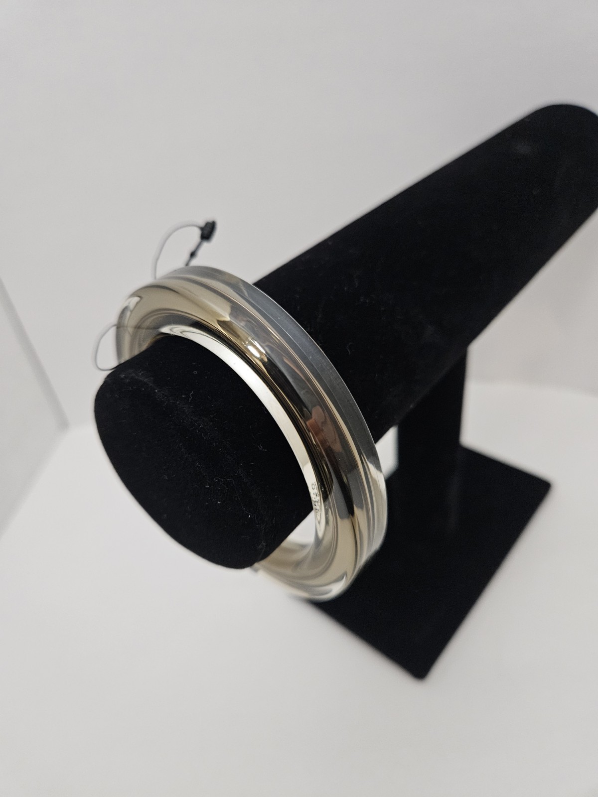 Gucci Plexiglass Transparent Bangle - image 8