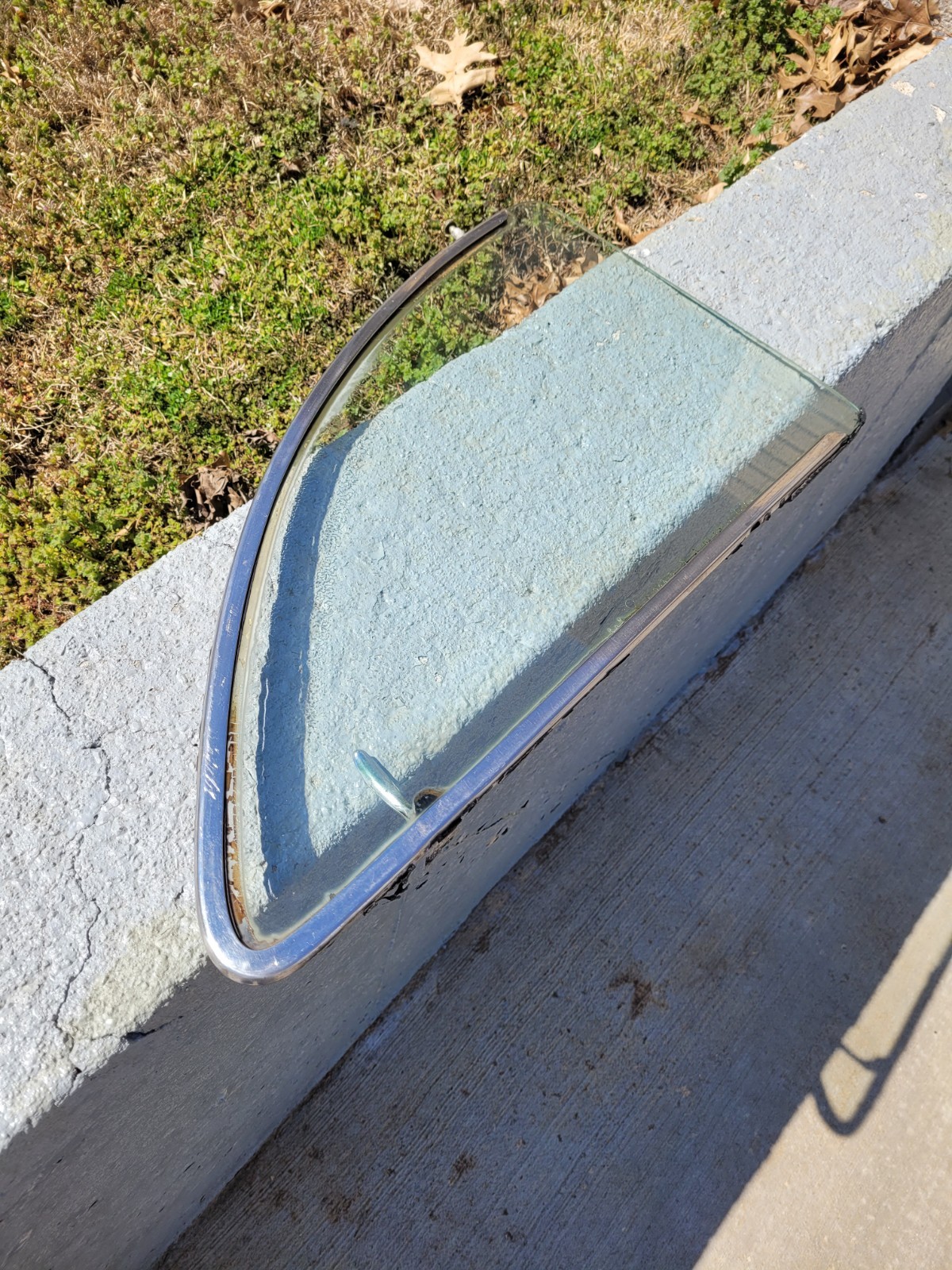 1949 1950 1951 Ford passenger Quarter Glass Club Coupe Rear Side Window Flipper