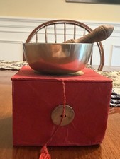 Tibetan Singing Bowl Set - Meditation Sound Bowl Cushion with Wooden Striker