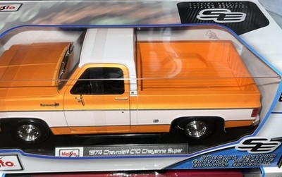 New Maisto 1/18 Scale - 1974 Chevrolet C10 Cheyenne Super - Orange, White Car