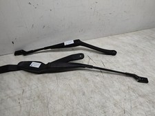 Wischerarm Vorne Rechts + Links 3392125703 | Mercedes W212 14BJ 2.2D B119