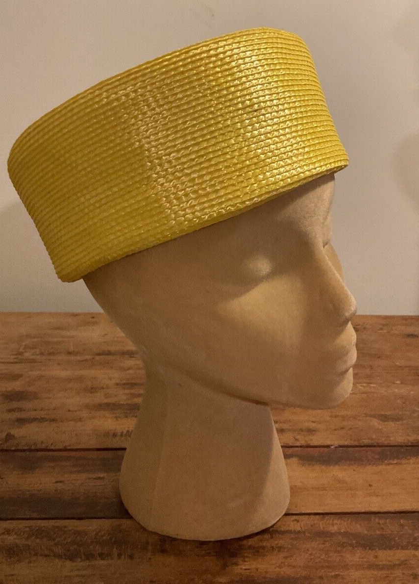 Women's Vintage Yellow Straw Pillbox Hat Size 22" - image 2