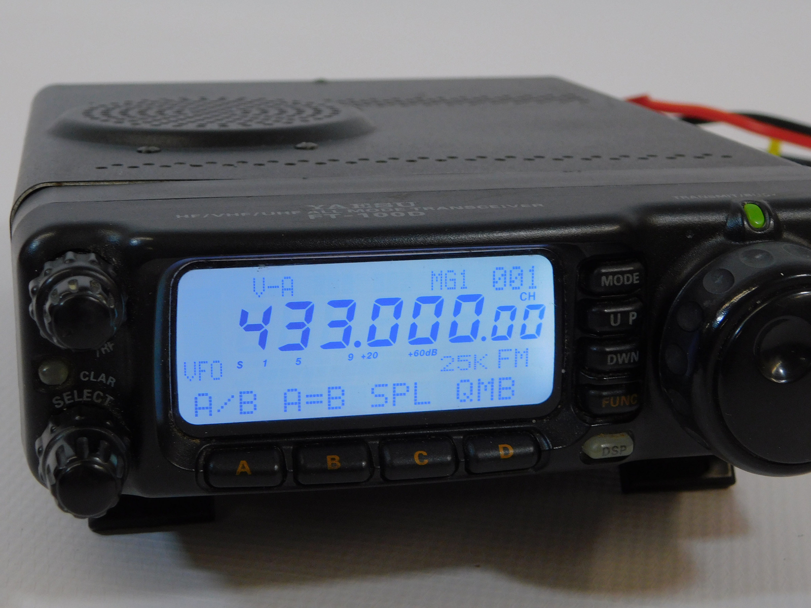 Yaesu FT100D Ham Radio HF VHF UHF AllMode Transceiver (works great
