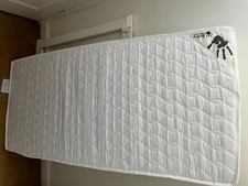 baby weavers white cot bed mattress excellent condition&nbsp;