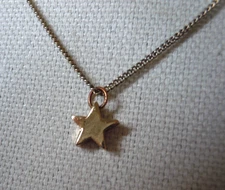 Vintage diminutive Star Gold tone necklace w/16" Chain signed ZAD exc. condition