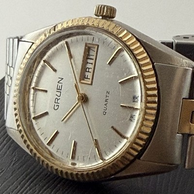 Vintage Gruen Quartz Men's Watch Two-Tone Day-Date Fluted Bezel