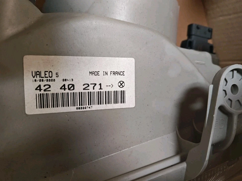 NUEVO OE Valeo Saab 900 Conjunto Faro Izquierdo 4240271 Se Adapta 1994 a 1998 Foto 4 de 4