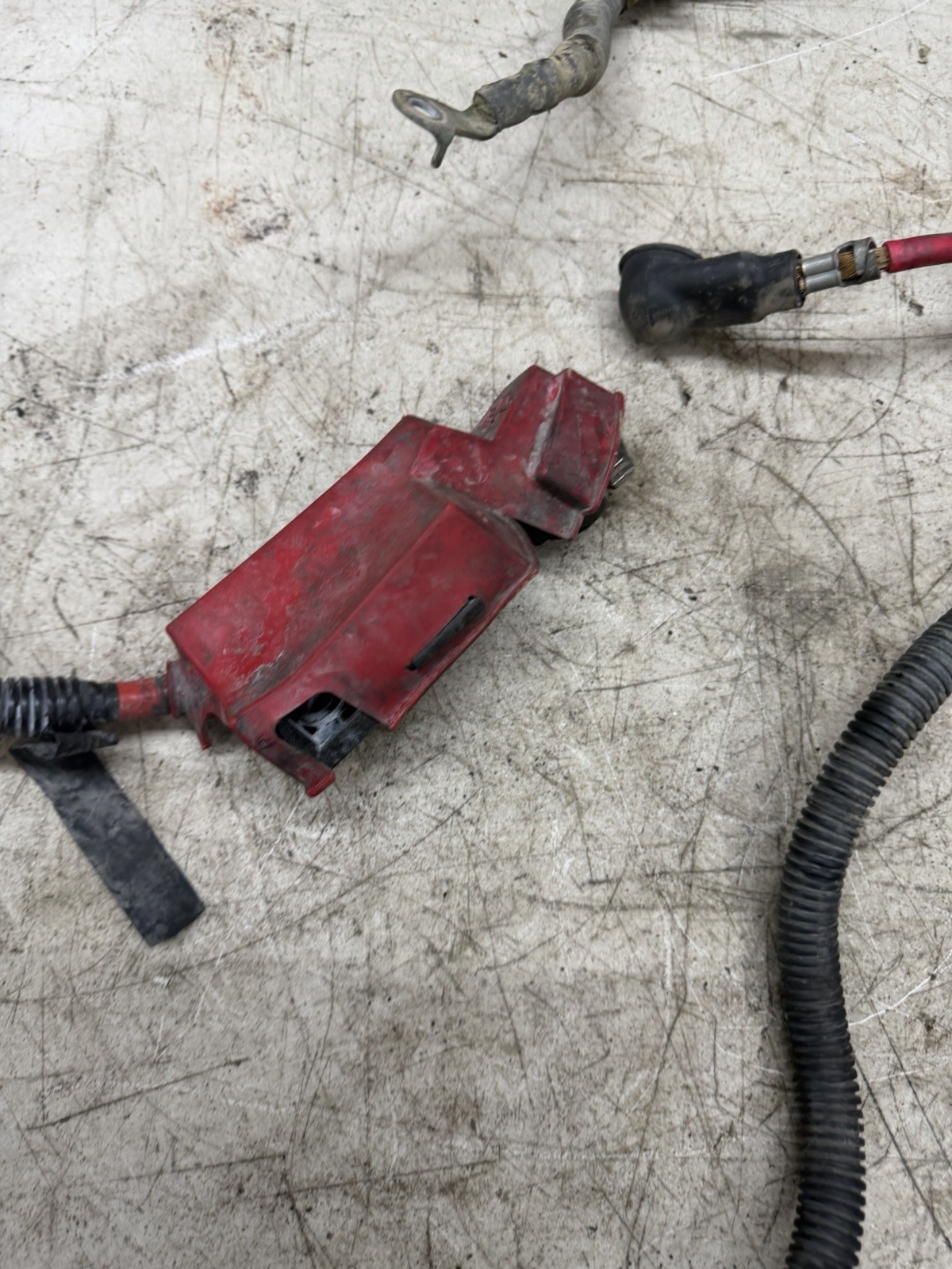 11-16 LML DURAMAX GMC CHEVY MAIN POWER JUNCTION BOX GLOW PLUG WIRING HARNESS