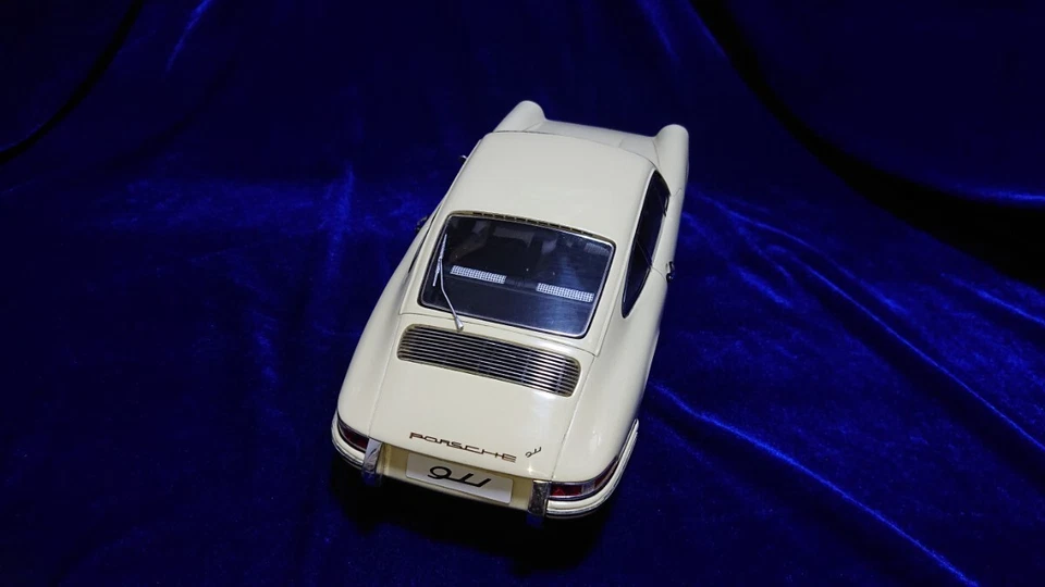 1/12 Porsche Typ 911 (série 901) 1964 Ivory White TSM True Scale Miniatures - Photo 4/4
