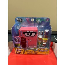 Nickelodeon SpongeBob SquarePants Teeny Tinies Patrick Star Mini Fridge 16pc Set