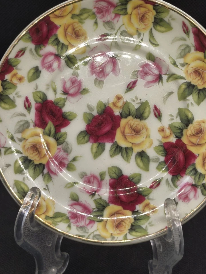 Royal Albert Old Country Roses Plate – 16.5–17cm – Classic Floral with Gold Trim - image 3 of 4
