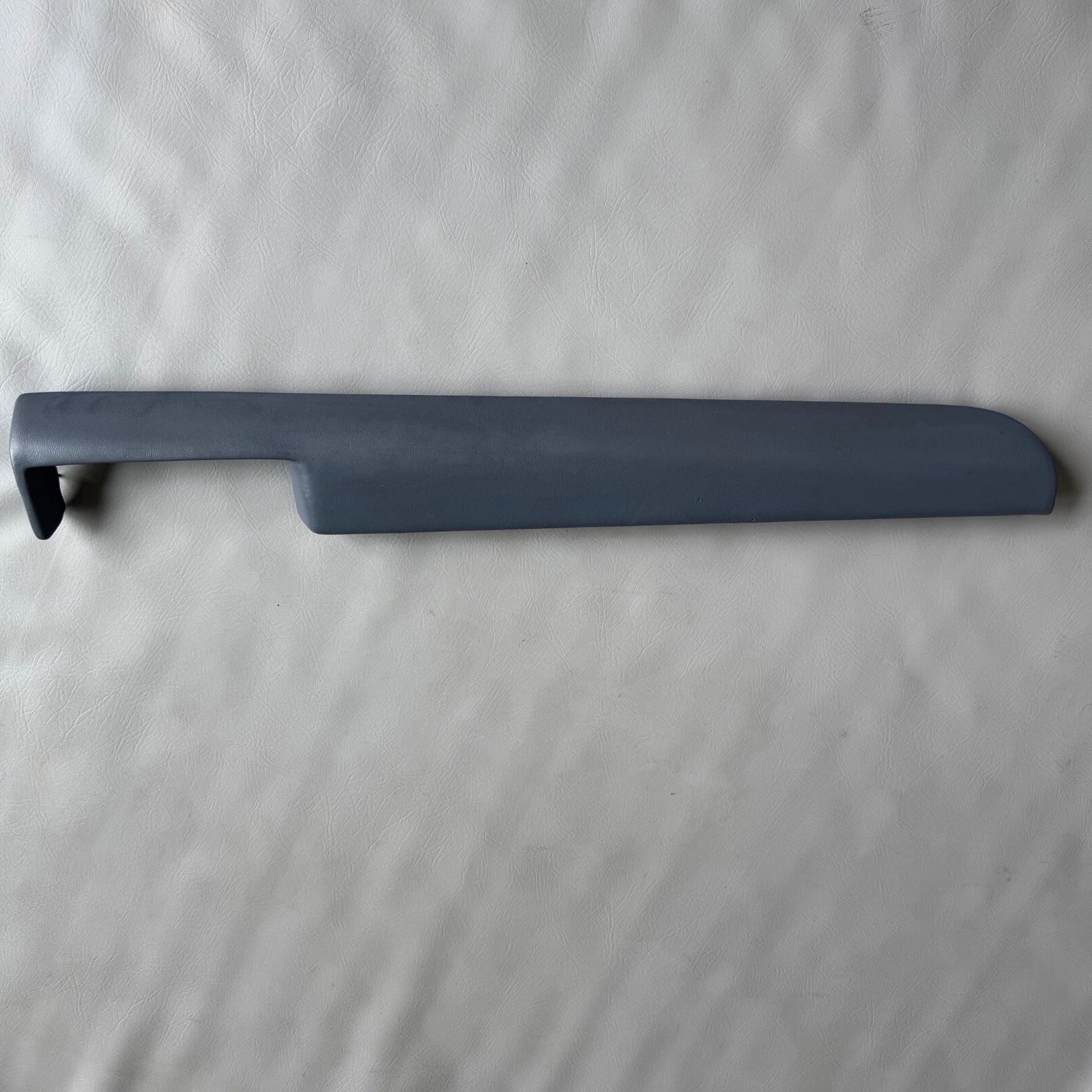 1992-1996 Ford F150 F250 F350 Bronco Right Dash Panel Trim Molding Blue OEM