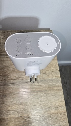 Young Living Plug In Diffuser - Picture 3 of 4